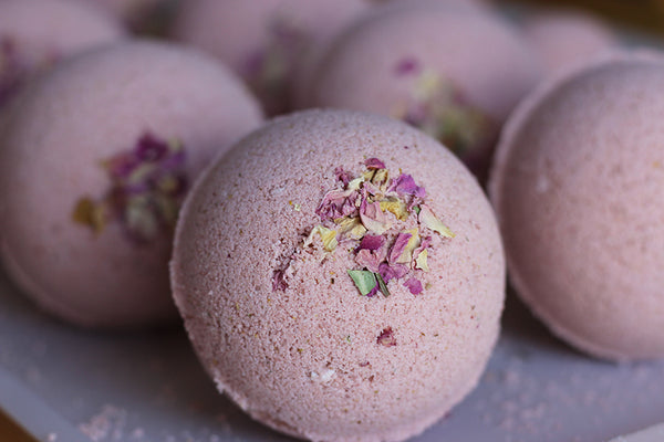 Feel That Love Ritual Bath Bomb