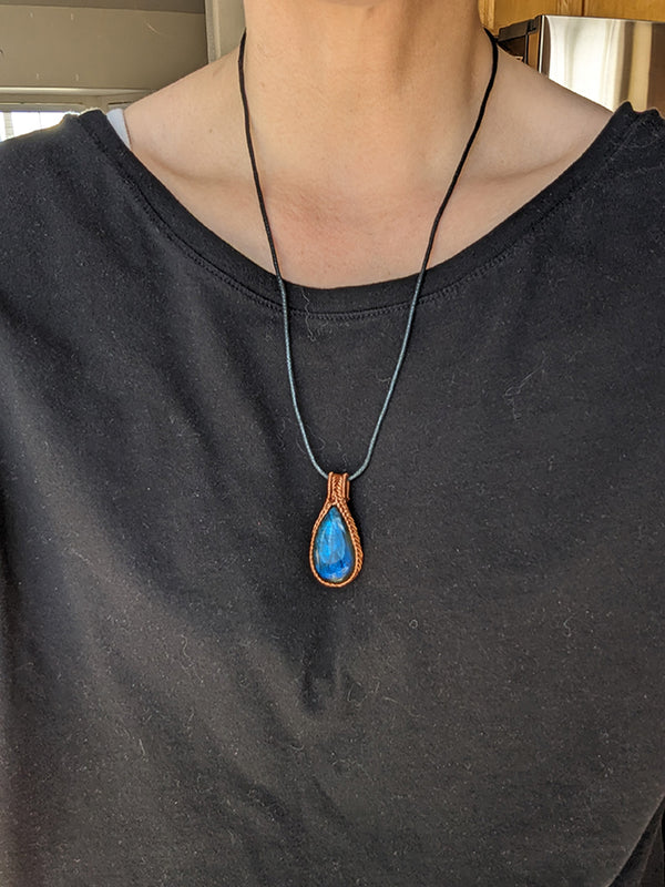 Labradorite Triquetra Wire Wrap Pendant