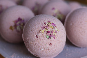 Feel That Love Ritual Bath Bomb | Milk + Rose Luxury Bathing Experience